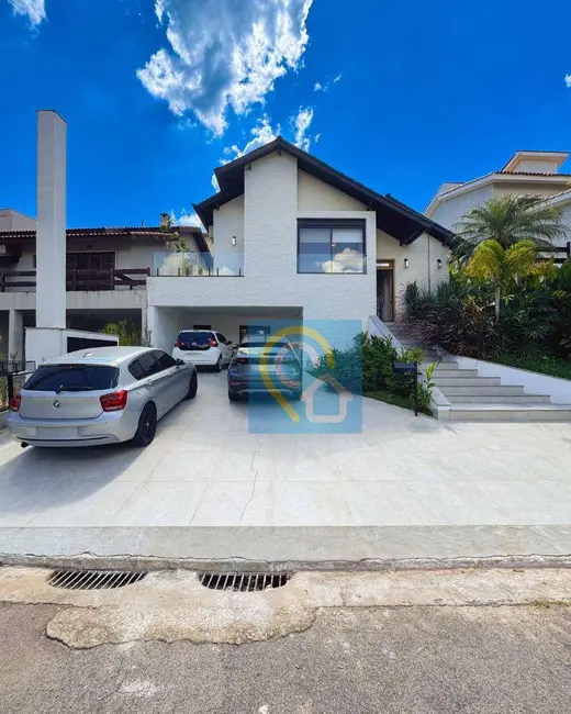 Foto 1 de Casa de Condomínio com 4 quartos à venda, 350m2 em Santana De Parnaiba - SP