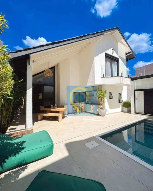 Foto 7 de Casa de Condomínio com 4 quartos à venda, 350m2 em Santana De Parnaiba - SP