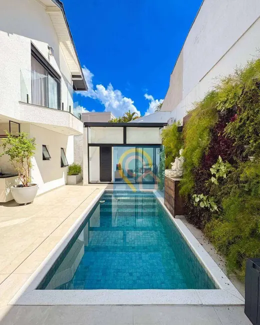 Foto 8 de Casa de Condomínio com 4 quartos à venda, 350m2 em Santana De Parnaiba - SP