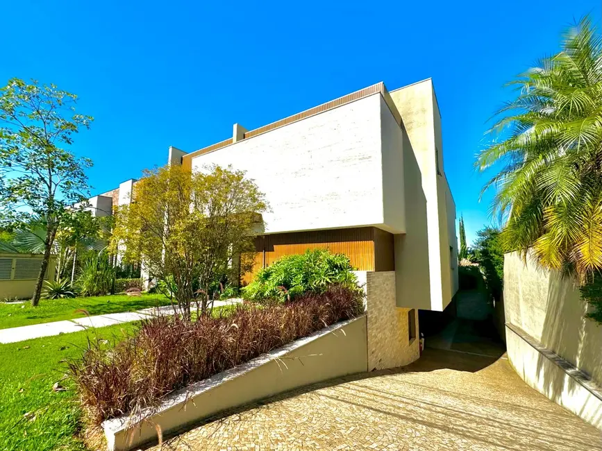 Foto 2 de Casa de Condomínio com 4 quartos à venda, 591m2 em Barueri - SP