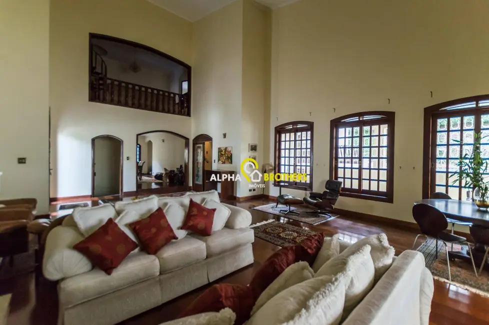 Foto 2 de Casa de Condomínio com 4 quartos para alugar, 600m2 em Santana De Parnaiba - SP