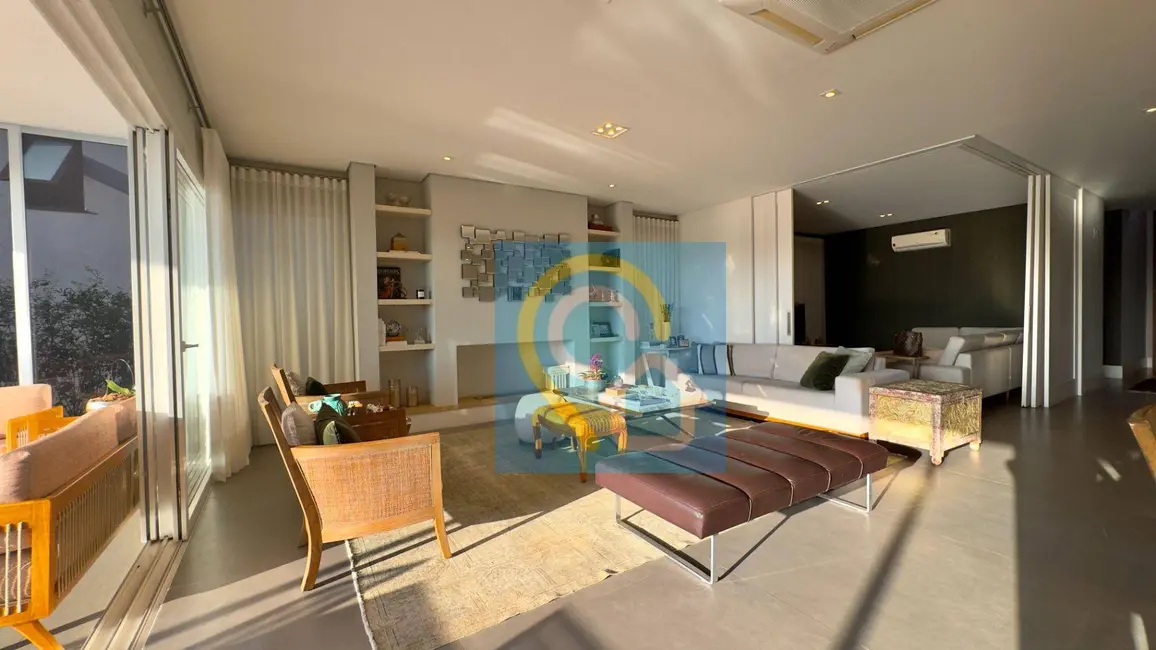 Casa de Condomínio com 4 quartos à venda, 490m2 em Tamboré, Santana De Parnaiba - SP - imagem 2 Foto 2 de Casa de Condomínio com 4 quartos à venda, 490m2 em Tamboré, Santana De Parnaiba - SP