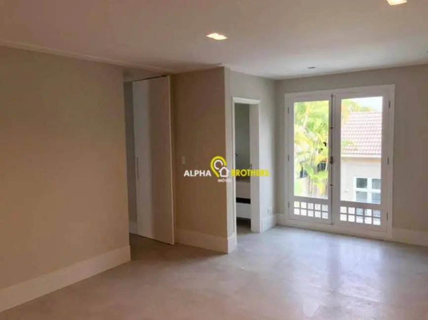 Foto 3 de Casa de Condomínio com 5 quartos à venda, 600m2 em Santana De Parnaiba - SP