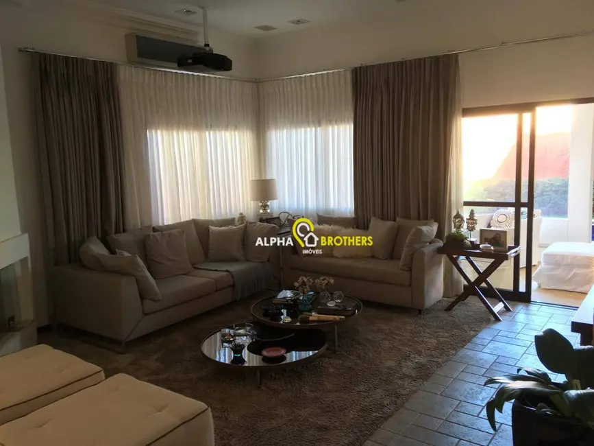 Foto 4 de Casa de Condomínio com 4 quartos para alugar, 371m2 em Santana De Parnaiba - SP