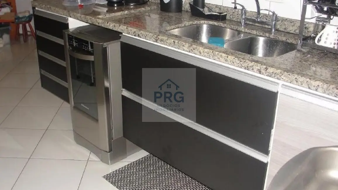 Foto 6 de Casa com 4 quartos à venda, 240m2 em Vila Suzana, São Paulo - SP