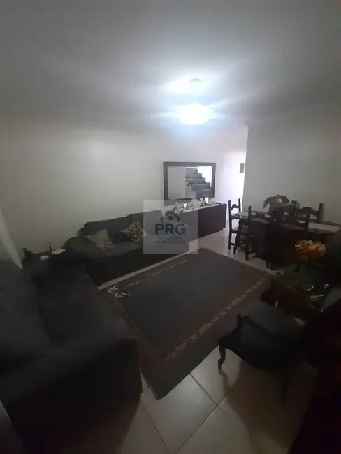 Foto 2 de Casa com 2 quartos à venda, 167m2 em Jardim Ouro Preto, Taboao Da Serra - SP