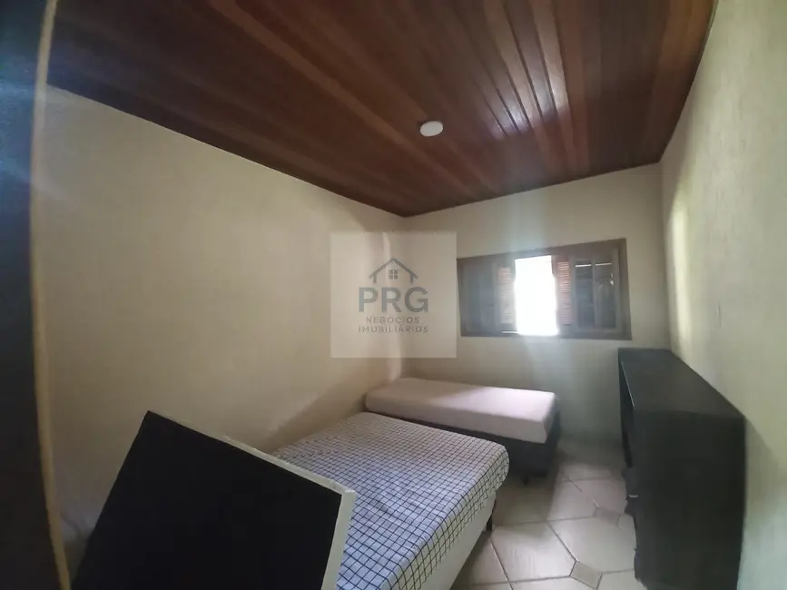 Foto 6 de Chácara com 3 quartos à venda, 8000m2 em Juquitiba - SP