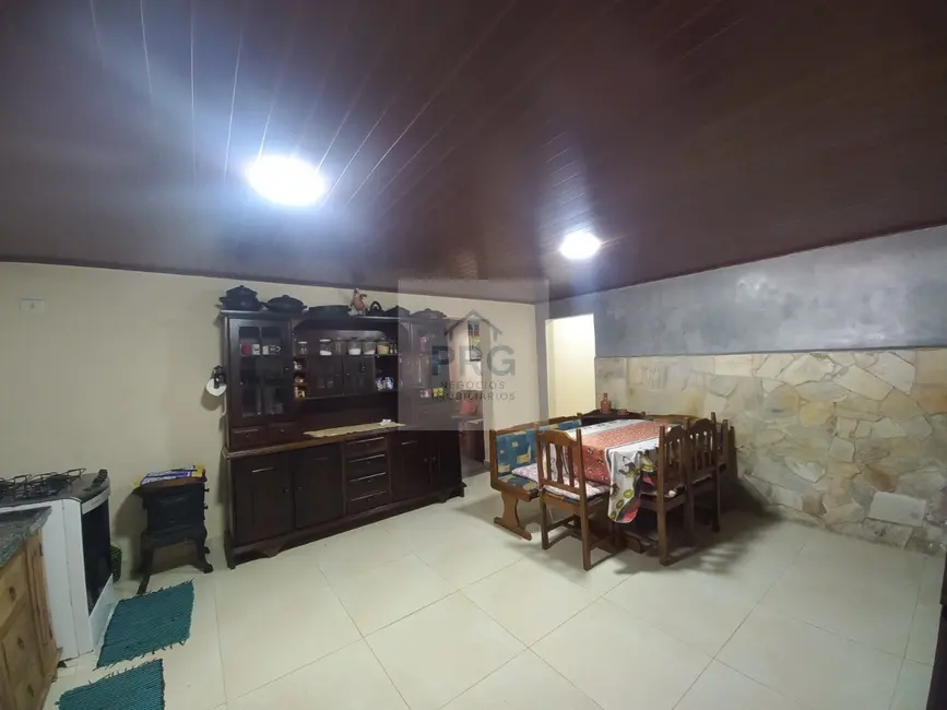Foto 2 de Chácara com 3 quartos à venda, 8000m2 em Juquitiba - SP