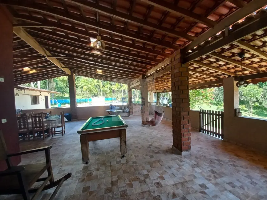 Foto 4 de Chácara com 3 quartos à venda, 8000m2 em Juquitiba - SP