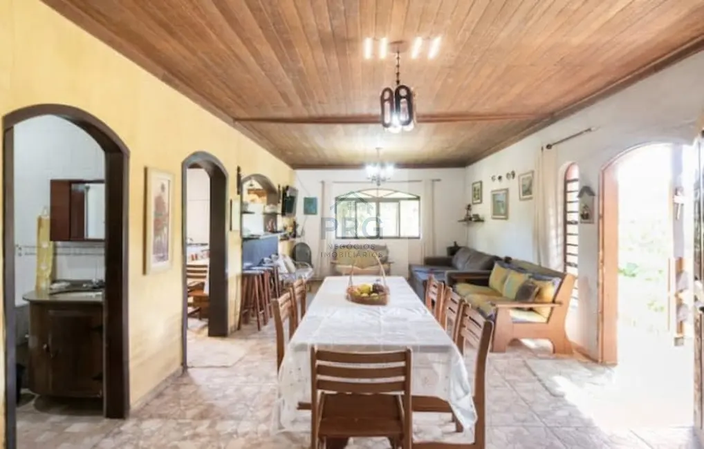 Foto 4 de Chácara com 4 quartos à venda, 4070m2 em Juquitiba - SP