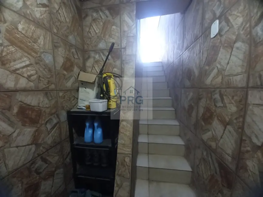 Casa com 3 quartos à venda, 208m2 em Jardim Saporito, Taboao Da Serra - SP - imagem 9 Foto 9 de Casa com 3 quartos à venda, 208m2 em Jardim Saporito, Taboao Da Serra - SP