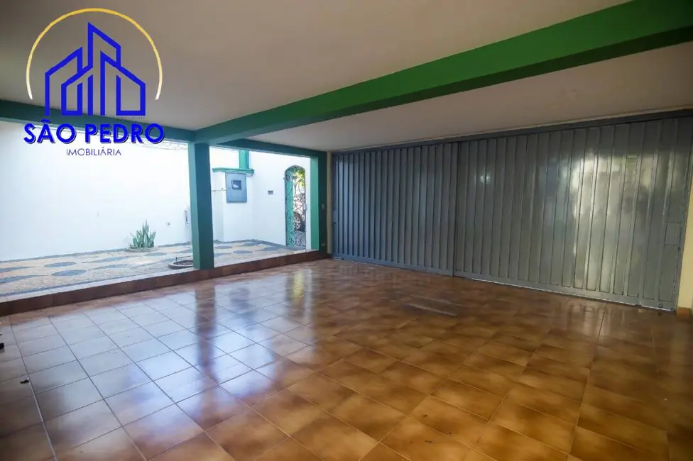 Casa com 4 quartos à venda, 360m2 em Centro, Piracicaba - SP - imagem 3 Foto 3 de Casa com 4 quartos à venda, 360m2 em Centro, Piracicaba - SP