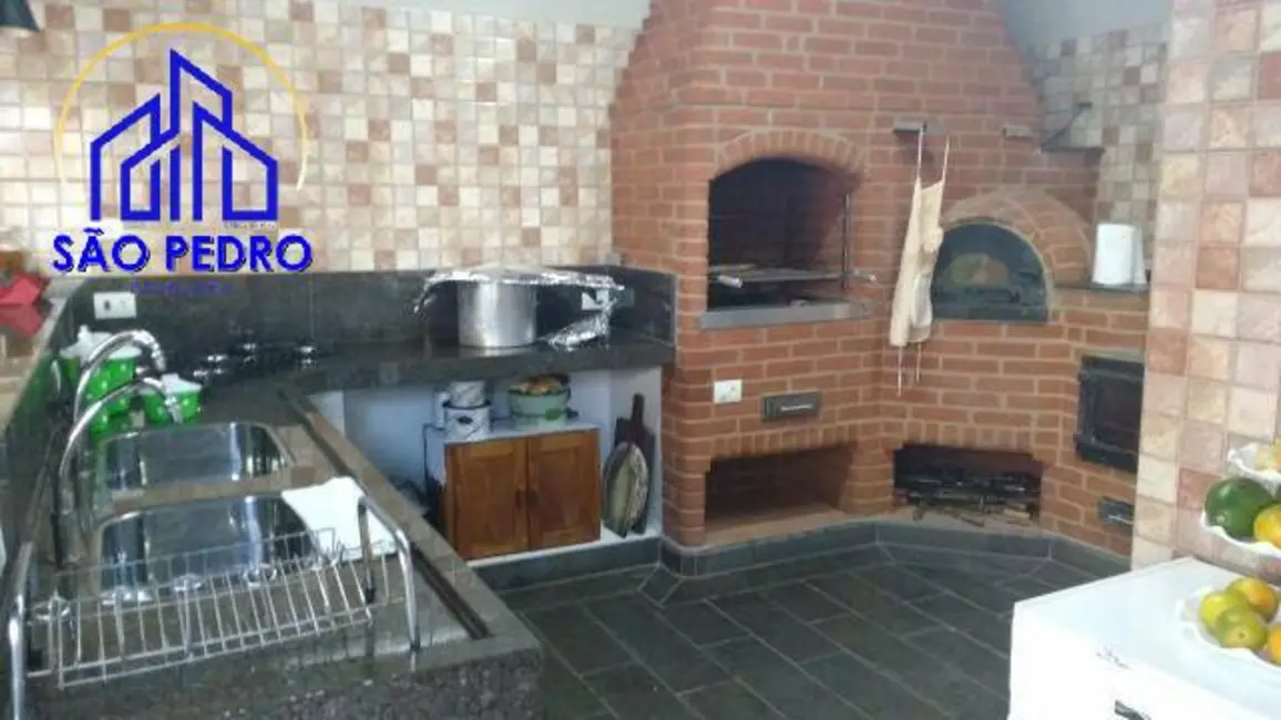 Foto 8 de Casa com 3 quartos à venda, 1350m2 em Sao Pedro - SP