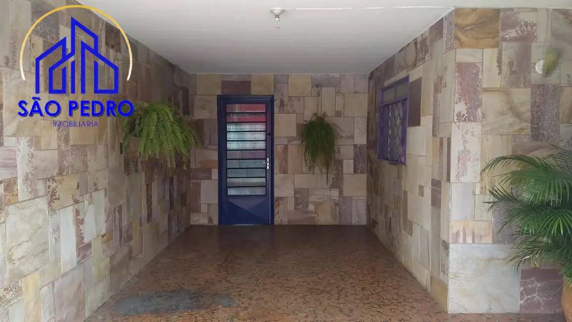 Foto 3 de Casa com 3 quartos à venda, 270m2 em Sao Pedro - SP