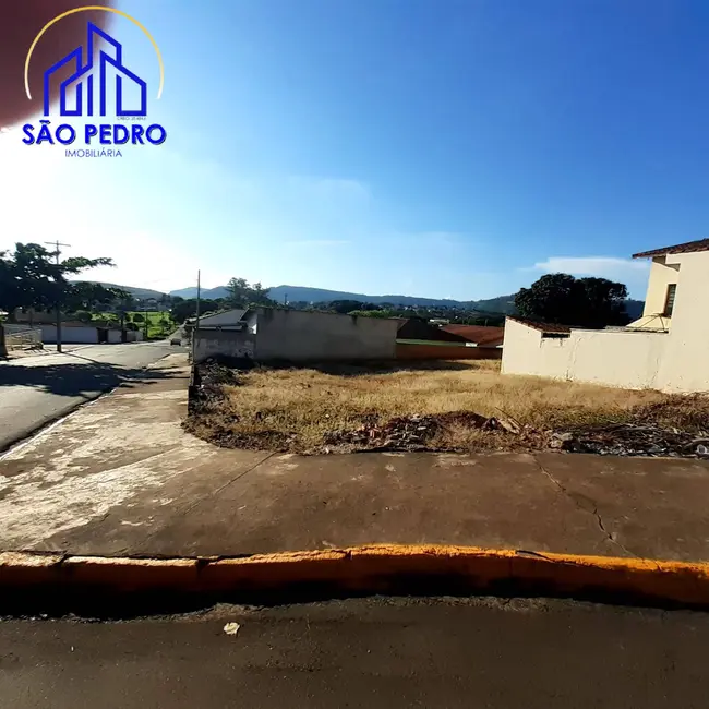 Terreno / Lote à venda, 330m2 em Sao Pedro - SP - imagem 4 Foto 4 de Terreno / Lote à venda, 330m2 em Sao Pedro - SP