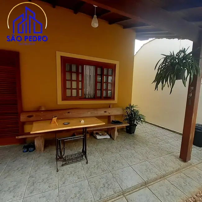 Foto 4 de Casa com 3 quartos à venda, 250m2 em Sao Pedro - SP