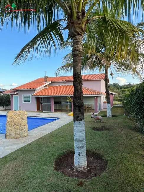 Casa com 3 quartos e 1 banheiro à venda, 275m2 por R$450.000 em