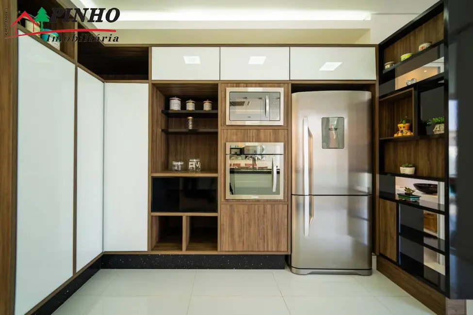 Foto 6 de Casa com 3 quartos à venda e para alugar, 400m2 em Sao Pedro - SP