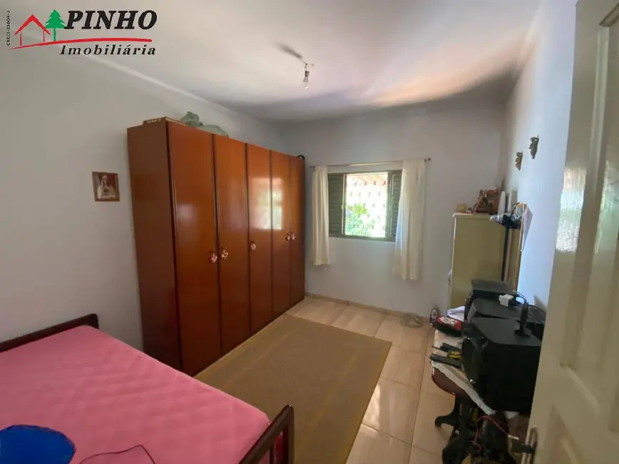 Foto 2 de Casa com 2 quartos à venda, 275m2 em Sao Pedro - SP