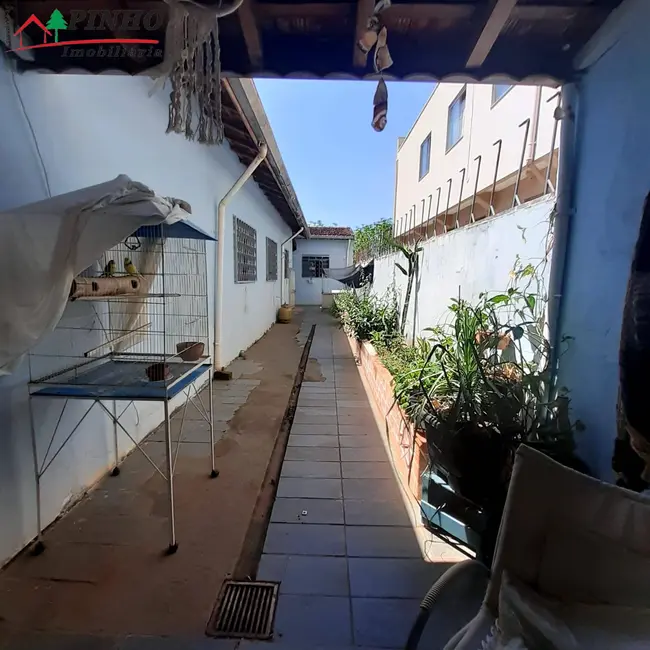 Foto 6 de Casa com 2 quartos à venda, 385m2 em Sao Pedro - SP