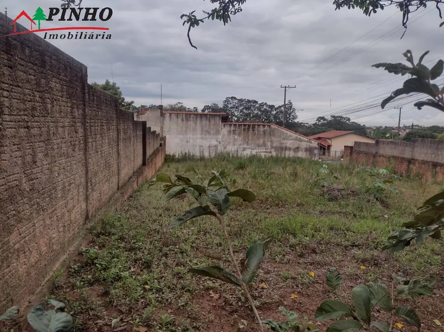 Foto 2 de Terreno / Lote à venda, 282m2 em Sao Pedro - SP