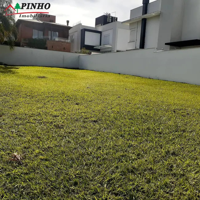 Foto 3 de Terreno / Lote à venda, 400m2 em Sao Pedro - SP