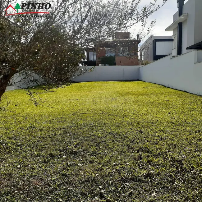 Foto 1 de Terreno / Lote à venda, 400m2 em Sao Pedro - SP