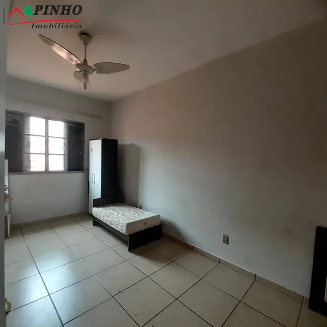 Foto 8 de Casa com 2 quartos à venda, 300m2 em Sao Pedro - SP