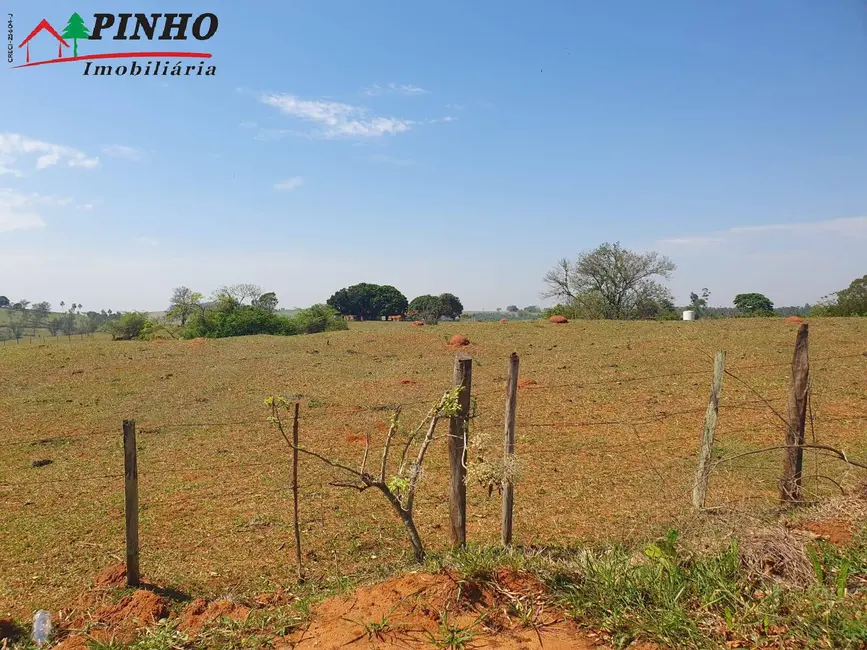 Foto 1 de Terreno / Lote à venda, 5000m2 em Sao Pedro - SP