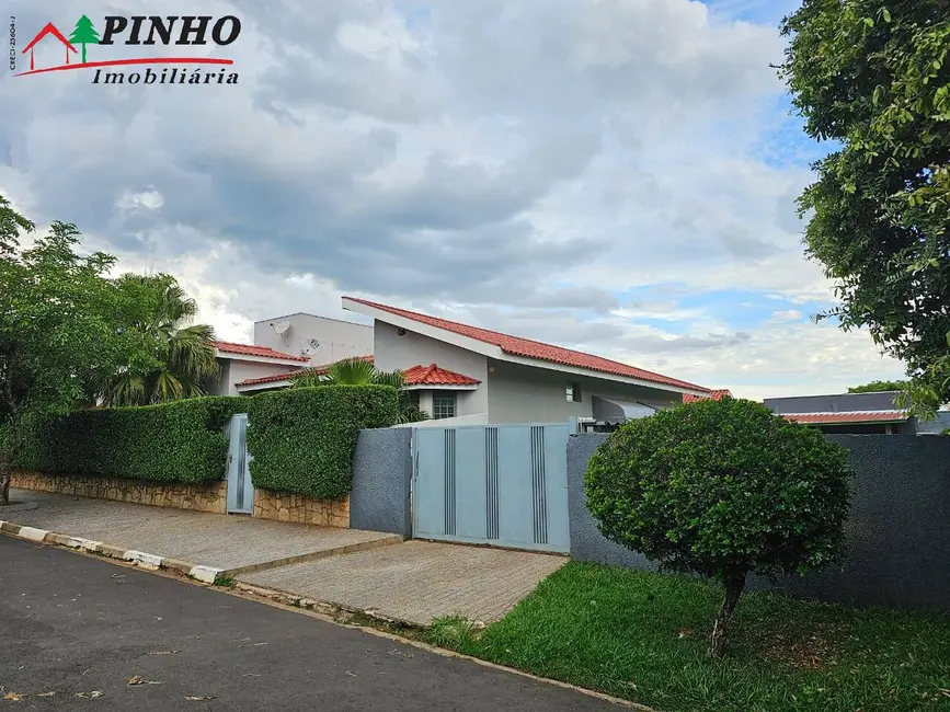 Foto 3 de Casa com 3 quartos à venda, 605m2 em Sao Pedro - SP