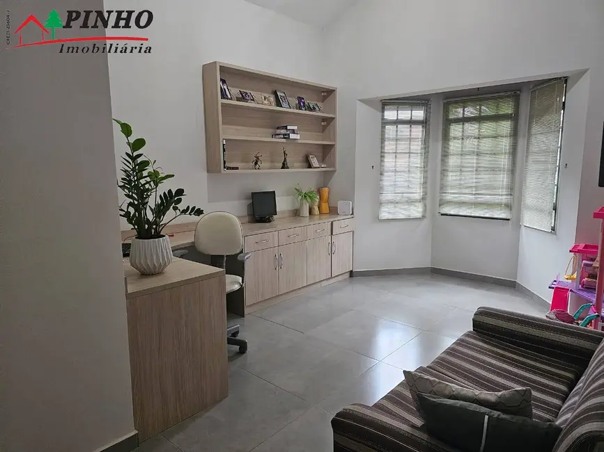 Foto 5 de Casa com 3 quartos à venda, 605m2 em Sao Pedro - SP