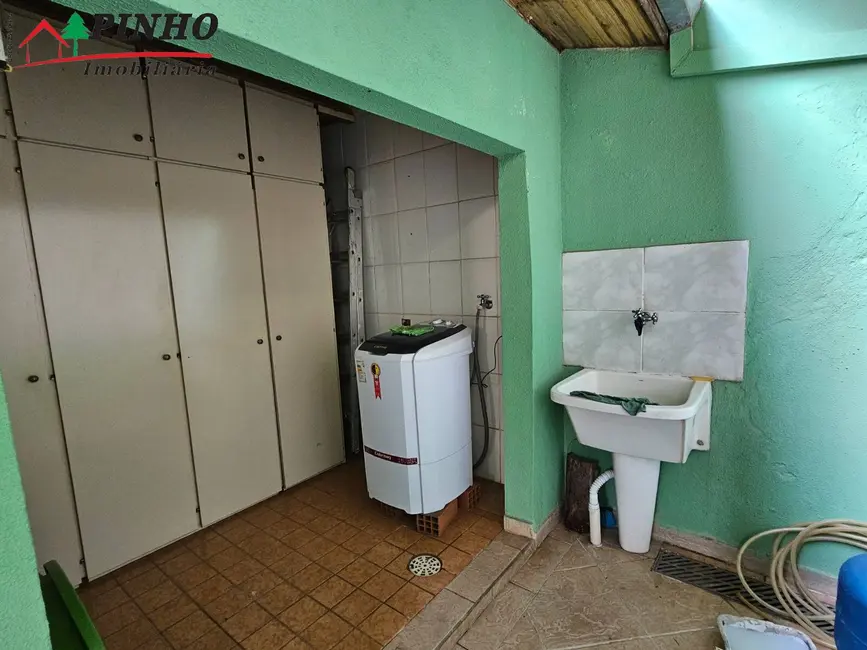 Casa com 4 quartos à venda, 285m2 em Centro, Piracicaba - SP - imagem 4 Foto 4 de Casa com 4 quartos à venda, 285m2 em Centro, Piracicaba - SP