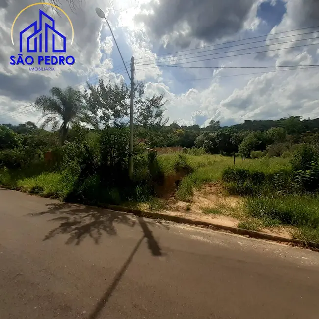 Foto 1 de Terreno / Lote à venda, 420m2 em Sao Pedro - SP