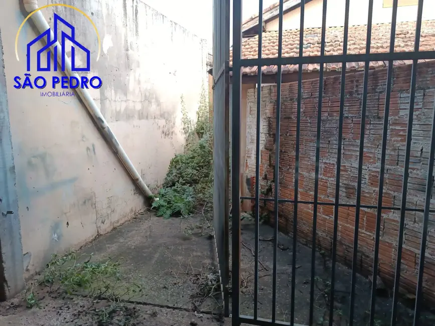 Foto 4 de Casa com 2 quartos à venda, 300m2 em Sao Pedro - SP