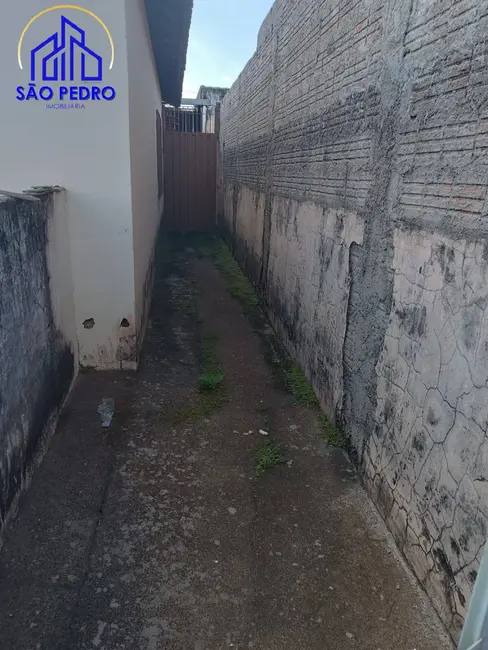 Foto 3 de Casa com 2 quartos à venda, 300m2 em Sao Pedro - SP