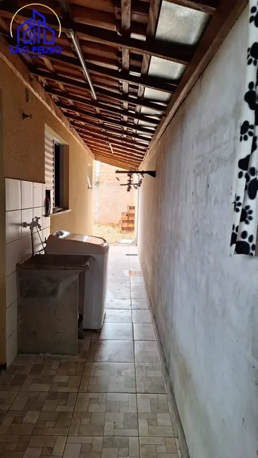 Foto 2 de Casa com 2 quartos à venda, 160m2 em Sao Pedro - SP