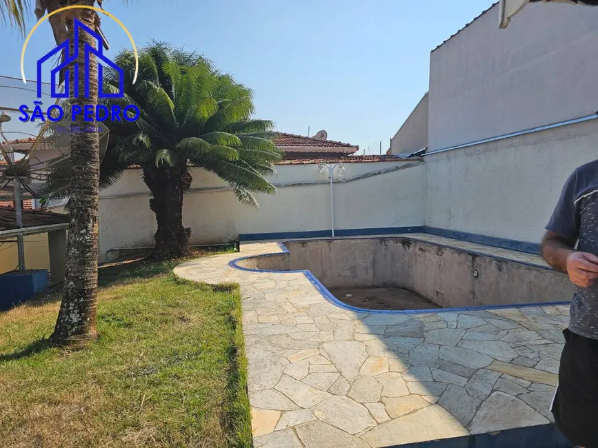 Foto 4 de Casa com 3 quartos à venda e para alugar, 390m2 em Sao Pedro - SP