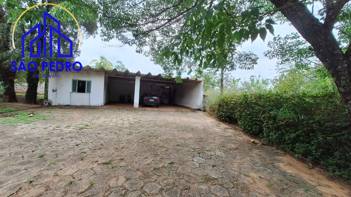 Foto 1 de Terreno / Lote à venda, 2000m2 em Sao Pedro - SP
