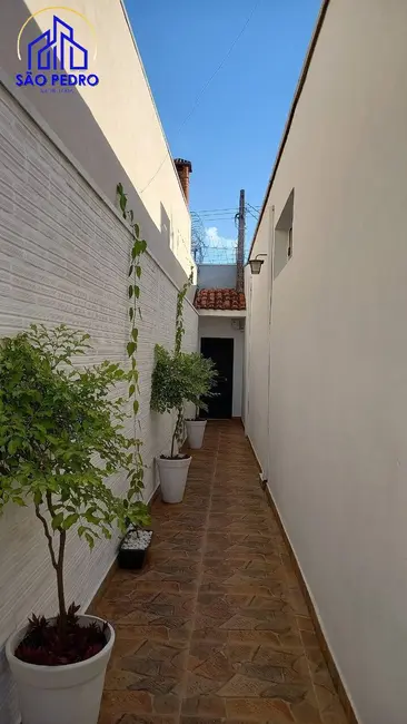 Foto 1 de Casa com 1 quarto à venda, 16777215m2 em Vila Cristóvam, Limeira - SP