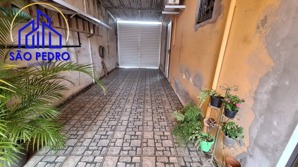 Foto 3 de Casa com 2 quartos à venda e para alugar, 283m2 em Santa Cruz, Sao Pedro - SP