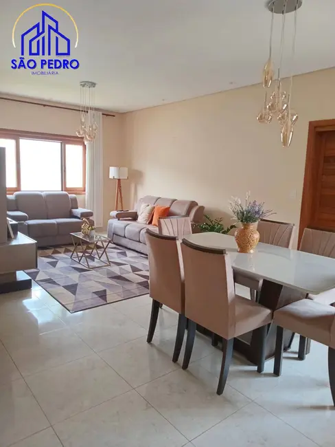 Foto 5 de Casa com 3 quartos à venda, 669m2 em Sao Pedro - SP
