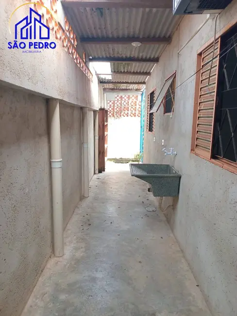 Casa com 3 quartos à venda, 200m2 em Sao Pedro - SP - imagem 2 Foto 2 de Casa com 3 quartos à venda, 200m2 em Sao Pedro - SP