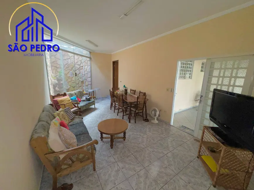 Casa com 3 quartos à venda e para alugar, 132m2 em Santa Cruz, Sao Pedro - SP - imagem 9 Foto 9 de Casa com 3 quartos à venda e para alugar, 132m2 em Santa Cruz, Sao Pedro - SP