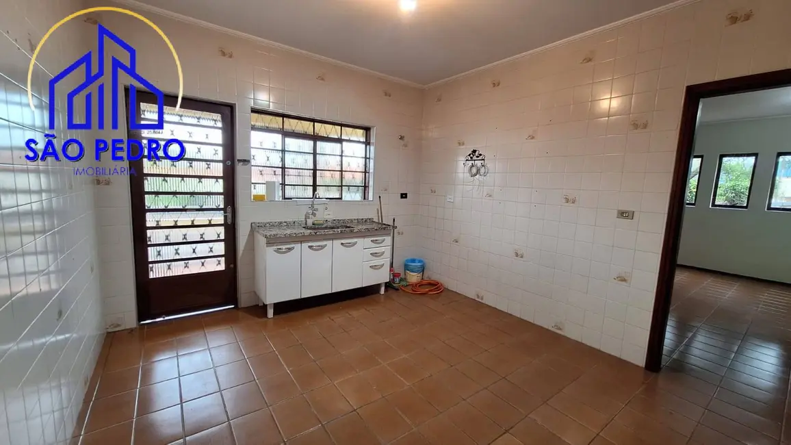 Foto 5 de Casa com 3 quartos à venda, 400m2 em Sao Pedro - SP
