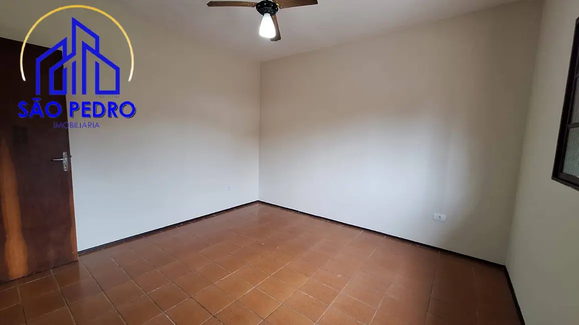 Foto 9 de Casa com 3 quartos à venda, 400m2 em Sao Pedro - SP