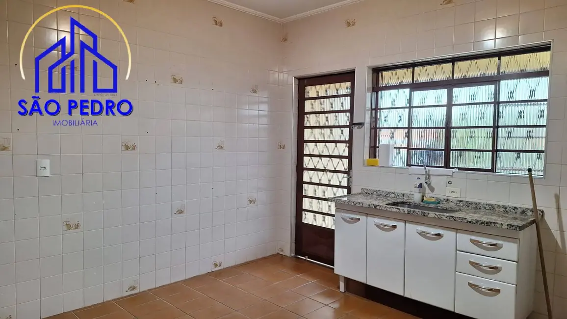 Foto 4 de Casa com 3 quartos à venda, 400m2 em Sao Pedro - SP