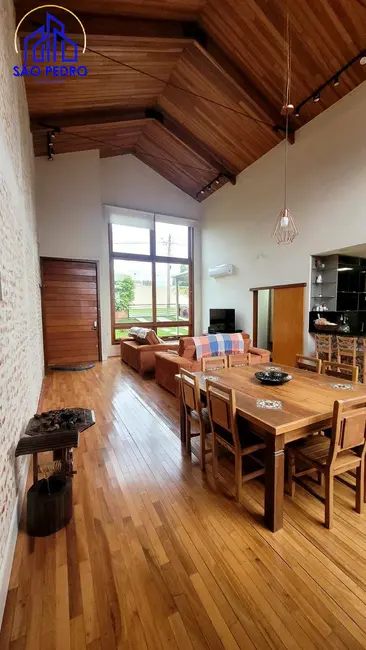 Foto 4 de Casa com 4 quartos à venda, 1000m2 em Sao Pedro - SP