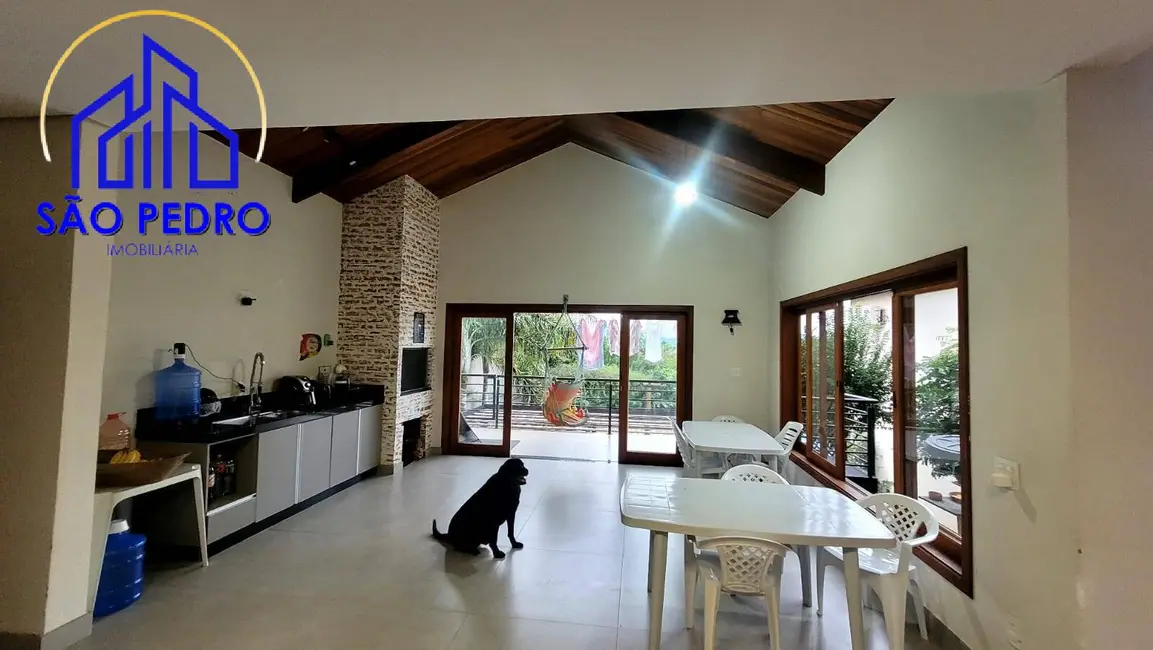 Foto 3 de Casa com 4 quartos à venda, 1000m2 em Sao Pedro - SP