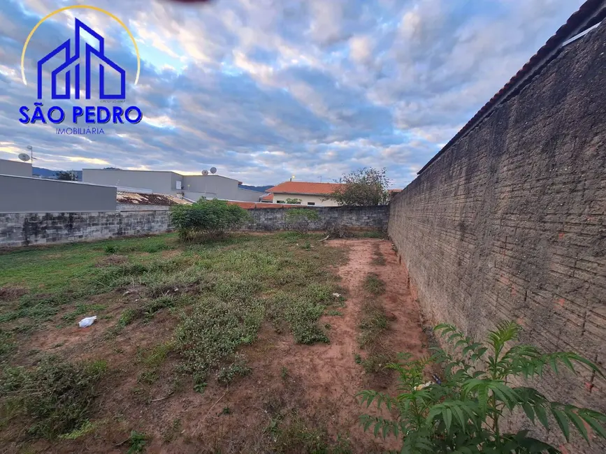 Foto 3 de Terreno / Lote à venda, 280m2 em Sao Pedro - SP