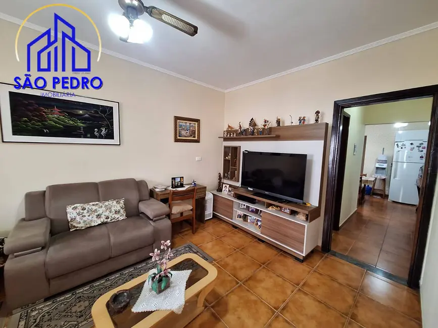 Foto 3 de Casa com 3 quartos à venda, 208m2 em Sao Pedro - SP